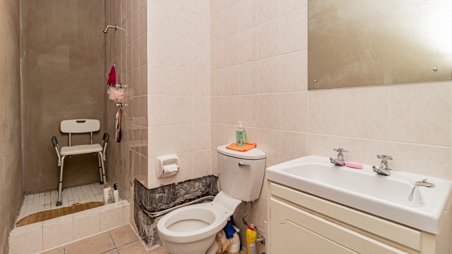 2 Bedroom Property for Sale in Fish Hoek Western Cape